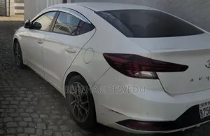 Hyundai Avante 2020 White