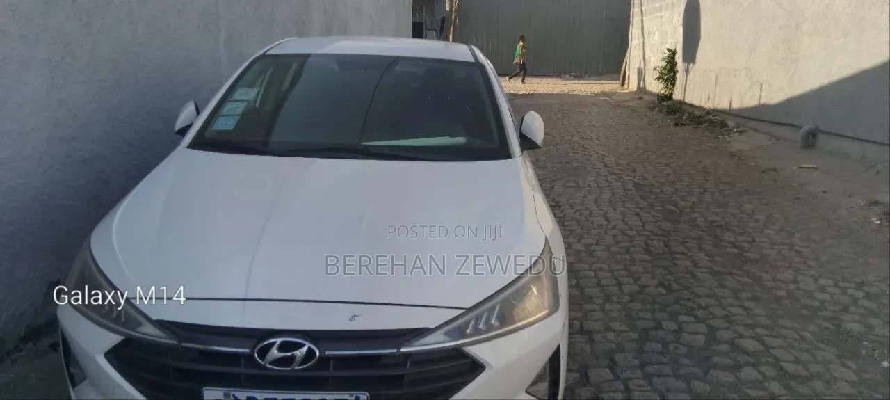 Hyundai Avante 2020 White