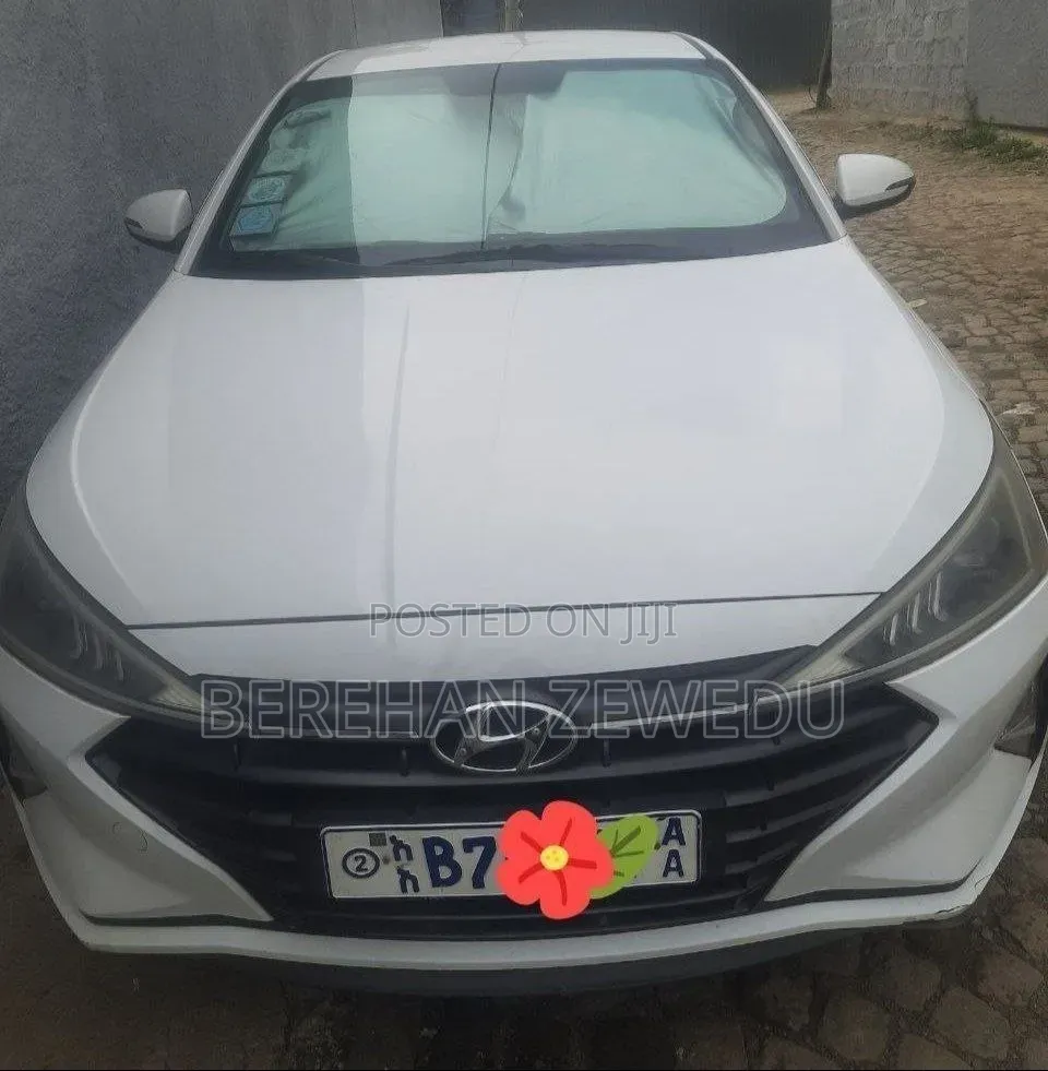 Hyundai Avante 2020 White
