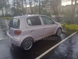 Toyota Vitz 2004