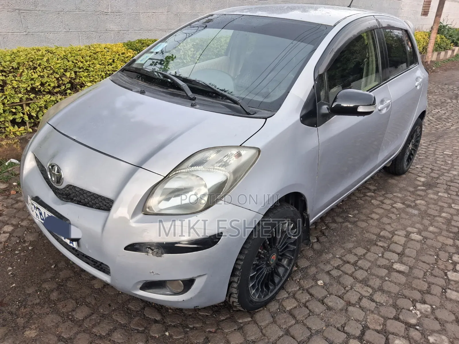 Toyota Yaris 2010 Gray