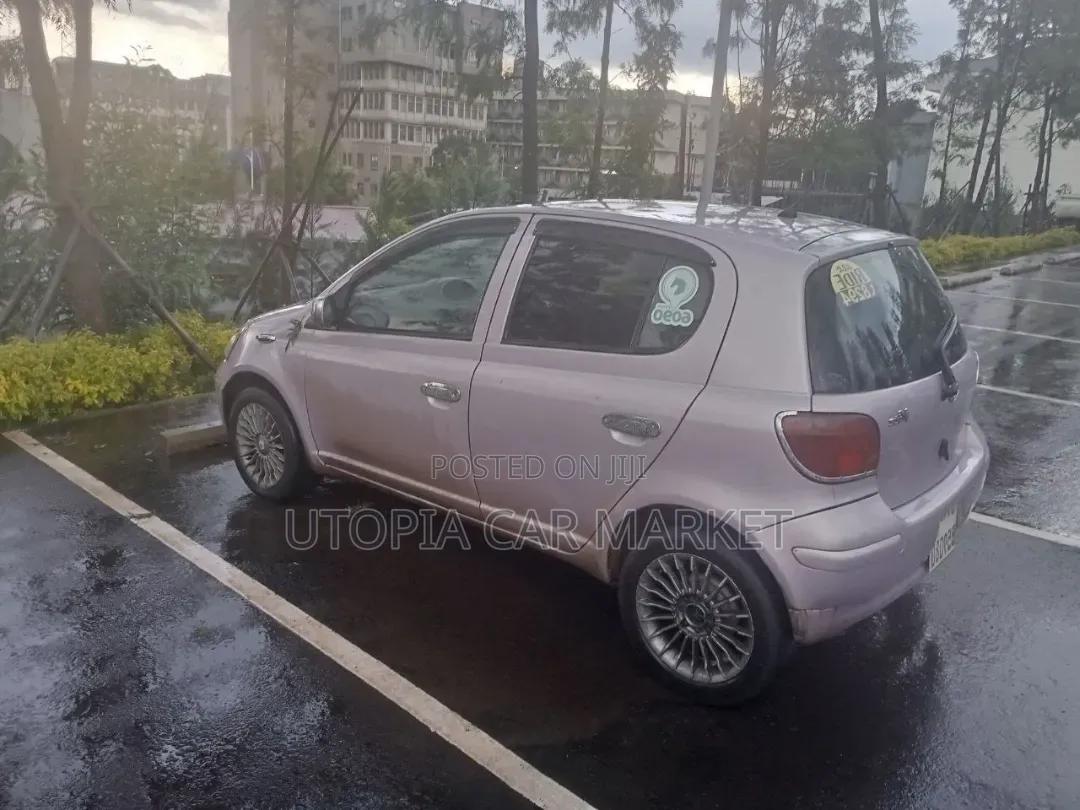 Toyota Vitz 2004