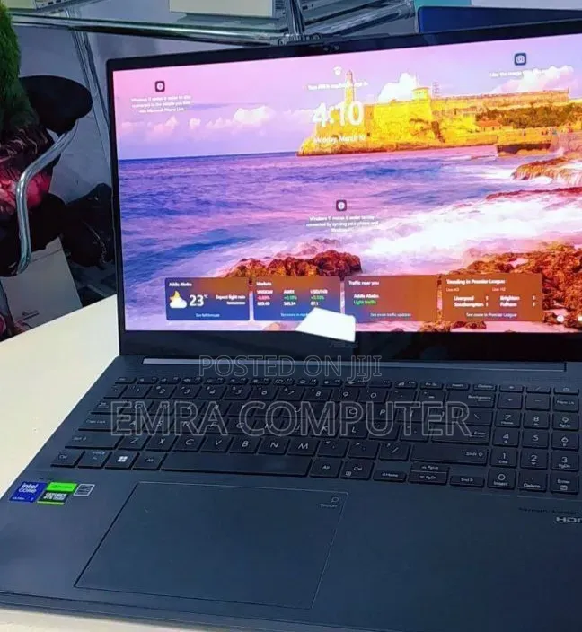 New Laptop Asus ROG Strix G15 16GB Intel Core Ultra 7 SSD 512GB