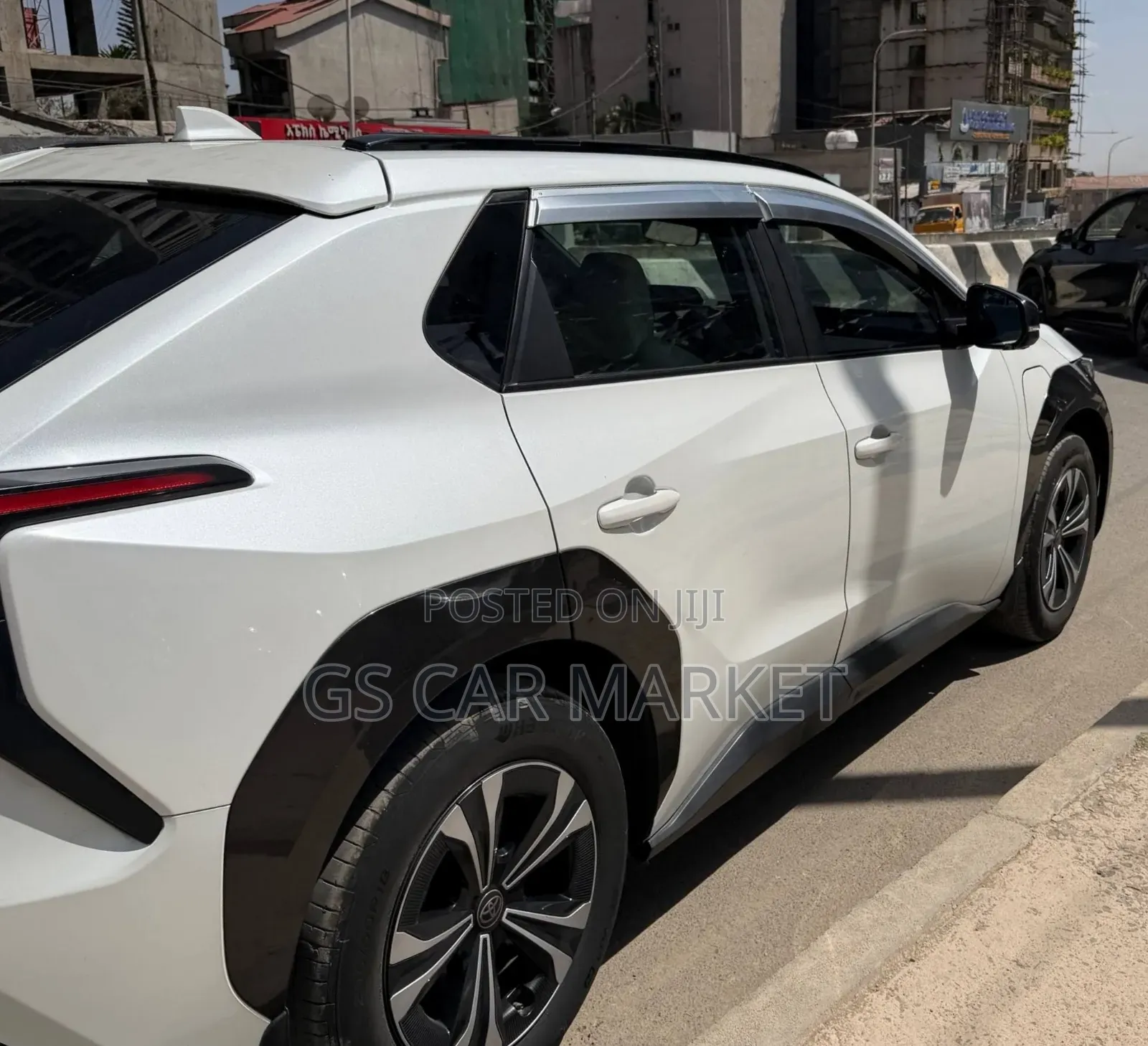 Toyota bZ4X 71.4 kWh FWD 2022 White