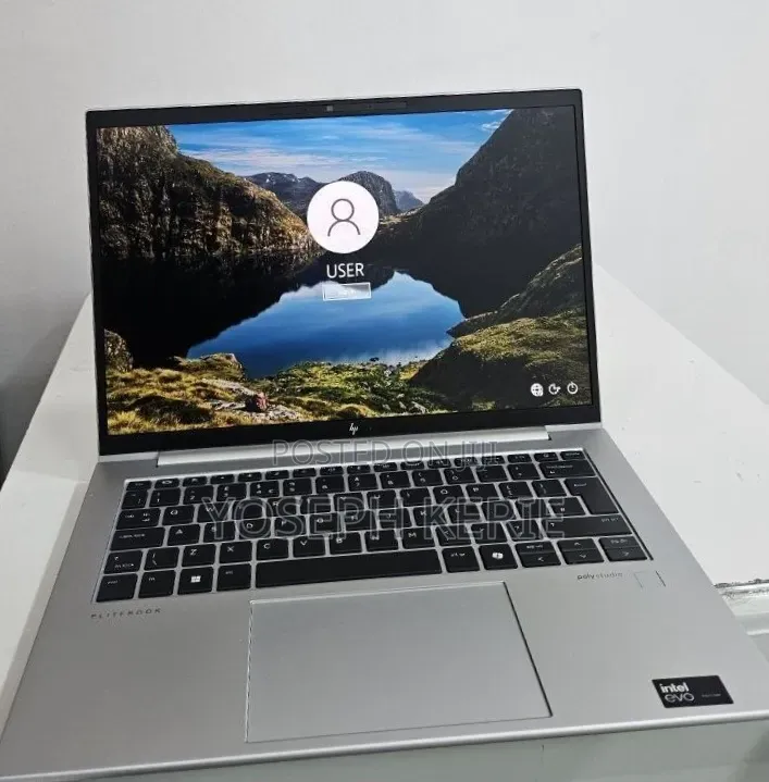 New Laptop HP EliteBook 830 8GB Intel Core Ultra 5 SSD 512GB