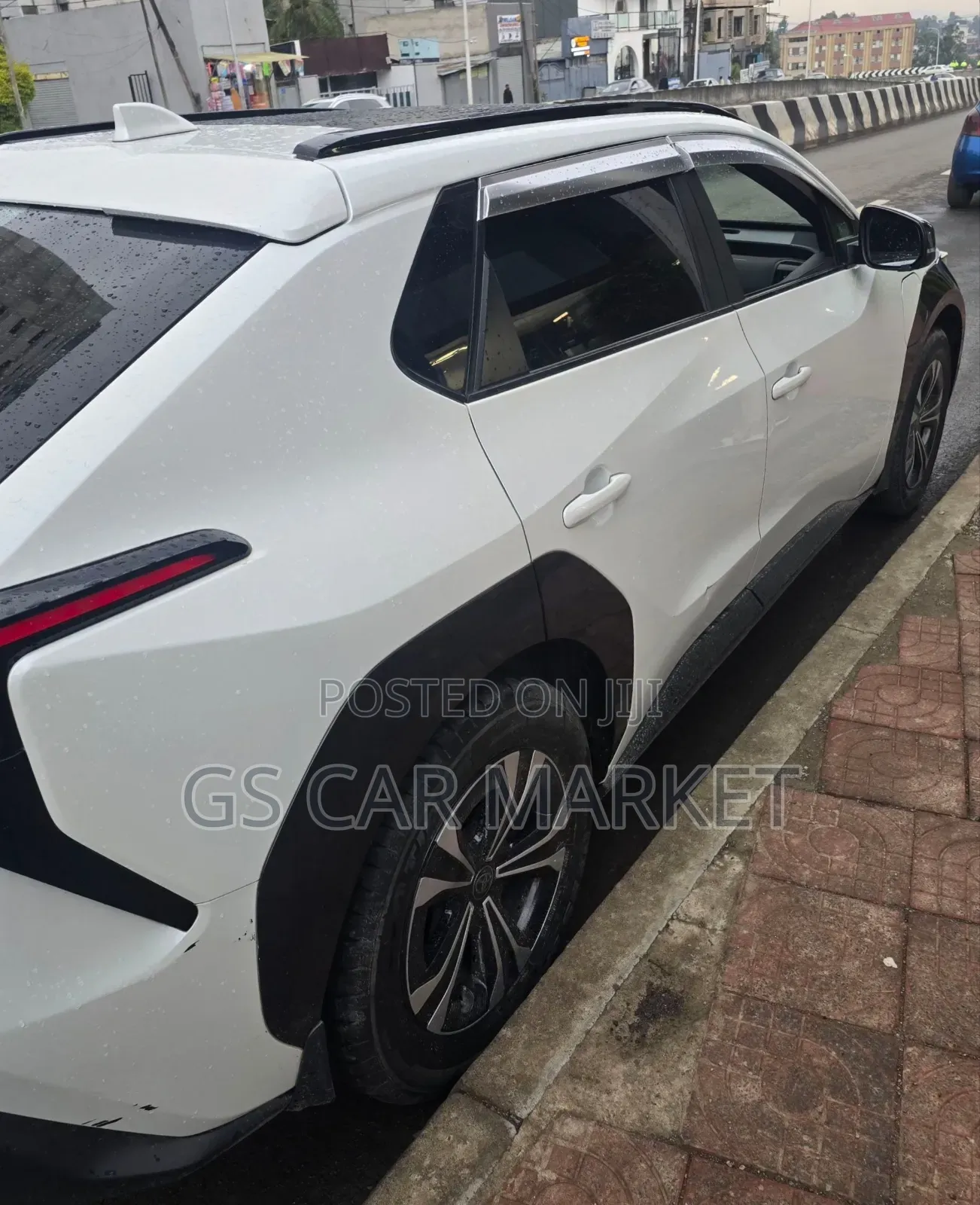Toyota bZ4X 71.4 kWh FWD 2023 Ivory