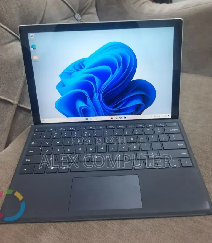 New Laptop Microsoft Surface Pro 7+ 16GB Intel Core i7 SSD 512GB