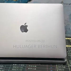 New Laptop Apple MacBook Air 2020 M1 8GB Apple M1 SSD 256GB
