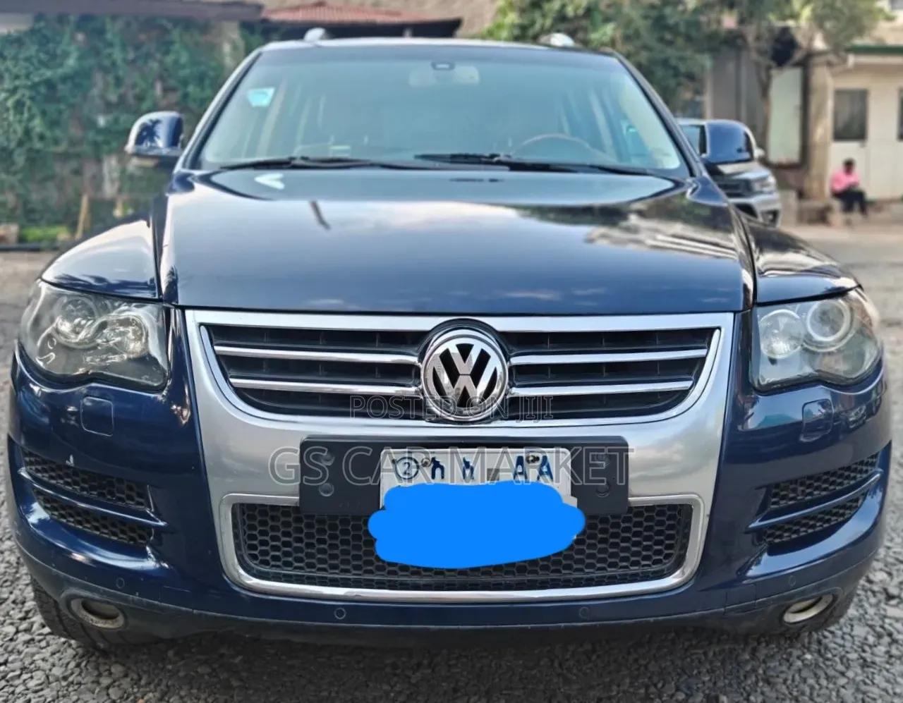 Volkswagen Touareg 2009 Gray