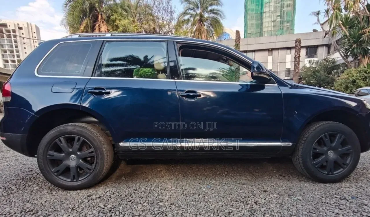 Volkswagen Touareg 2009 Gray