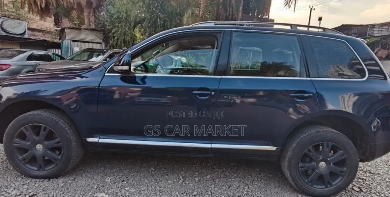 Volkswagen Touareg 2009 Gray