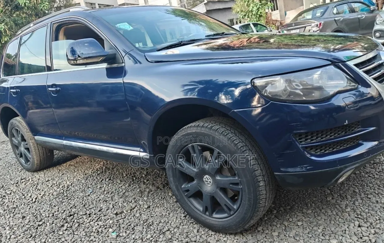 Volkswagen Touareg 2009 Gray