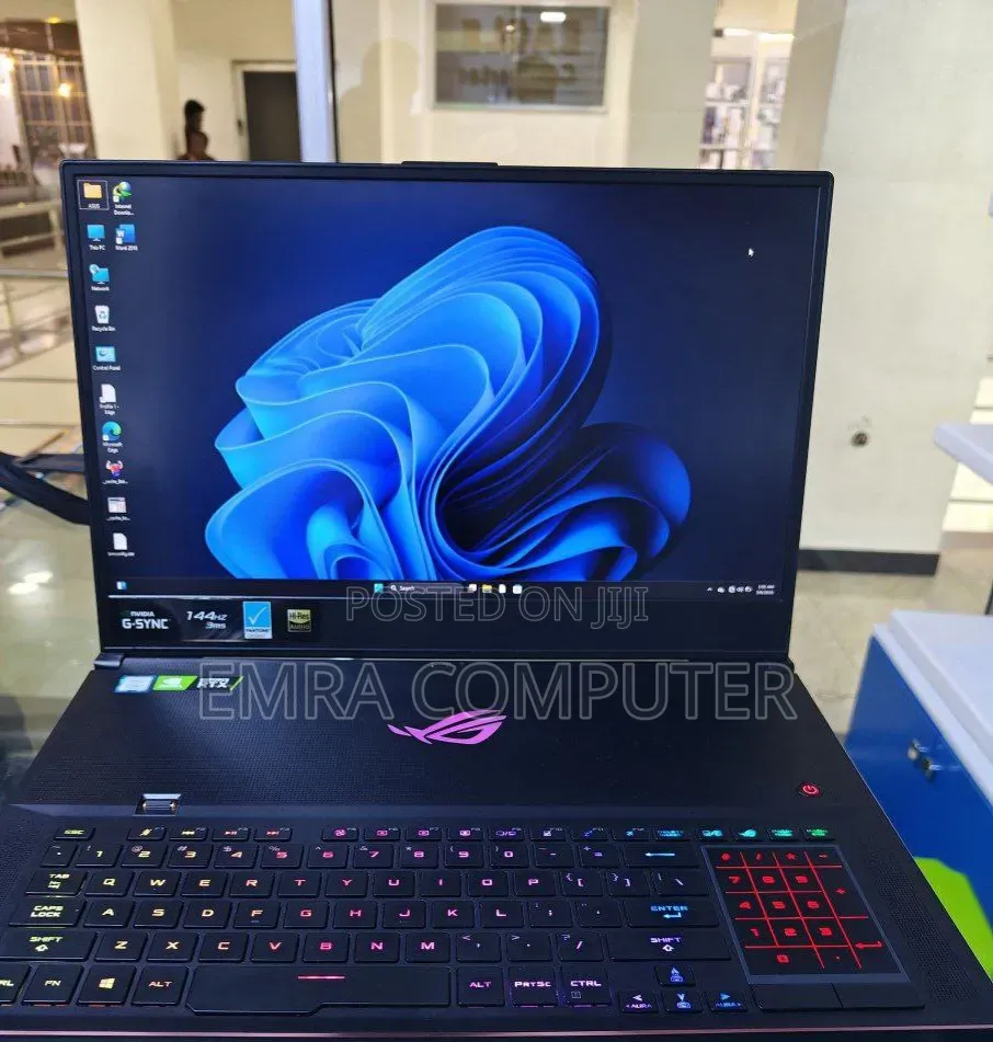 New Laptop Asus 16GB Intel Core i7 SSD 1T