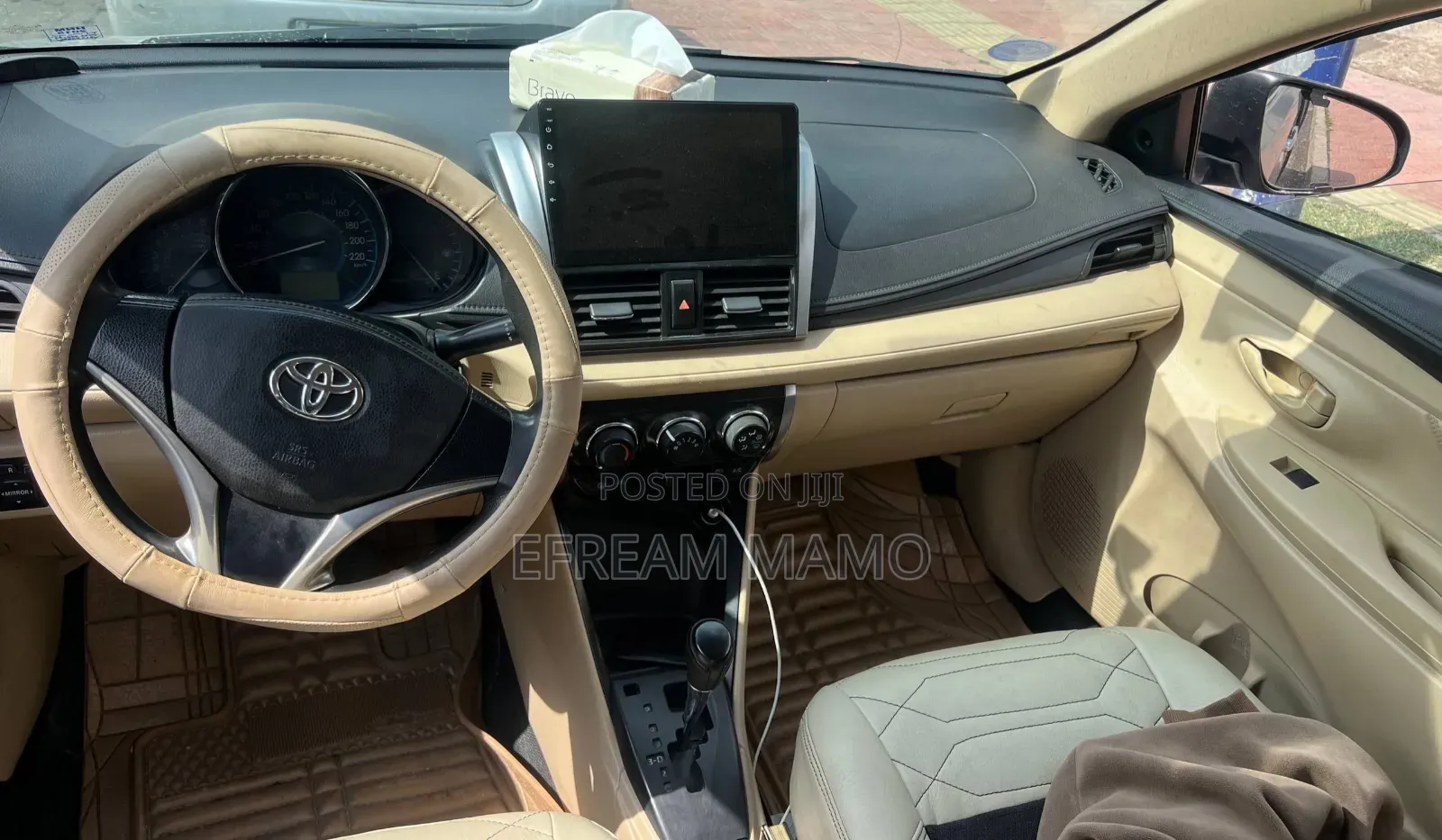 Toyota Yaris 2015