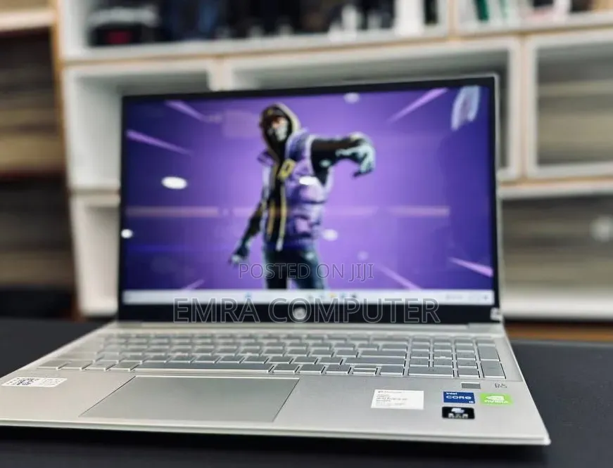 New Laptop HP 16GB Intel Core i5 SSD 512GB