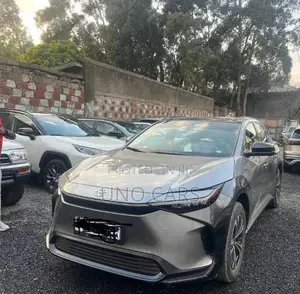 Toyota bZ4X 2023 Gray
