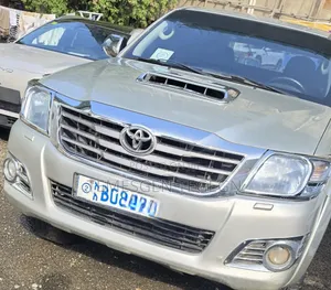 Toyota Hilux 2014