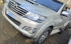 Toyota Hilux 2014