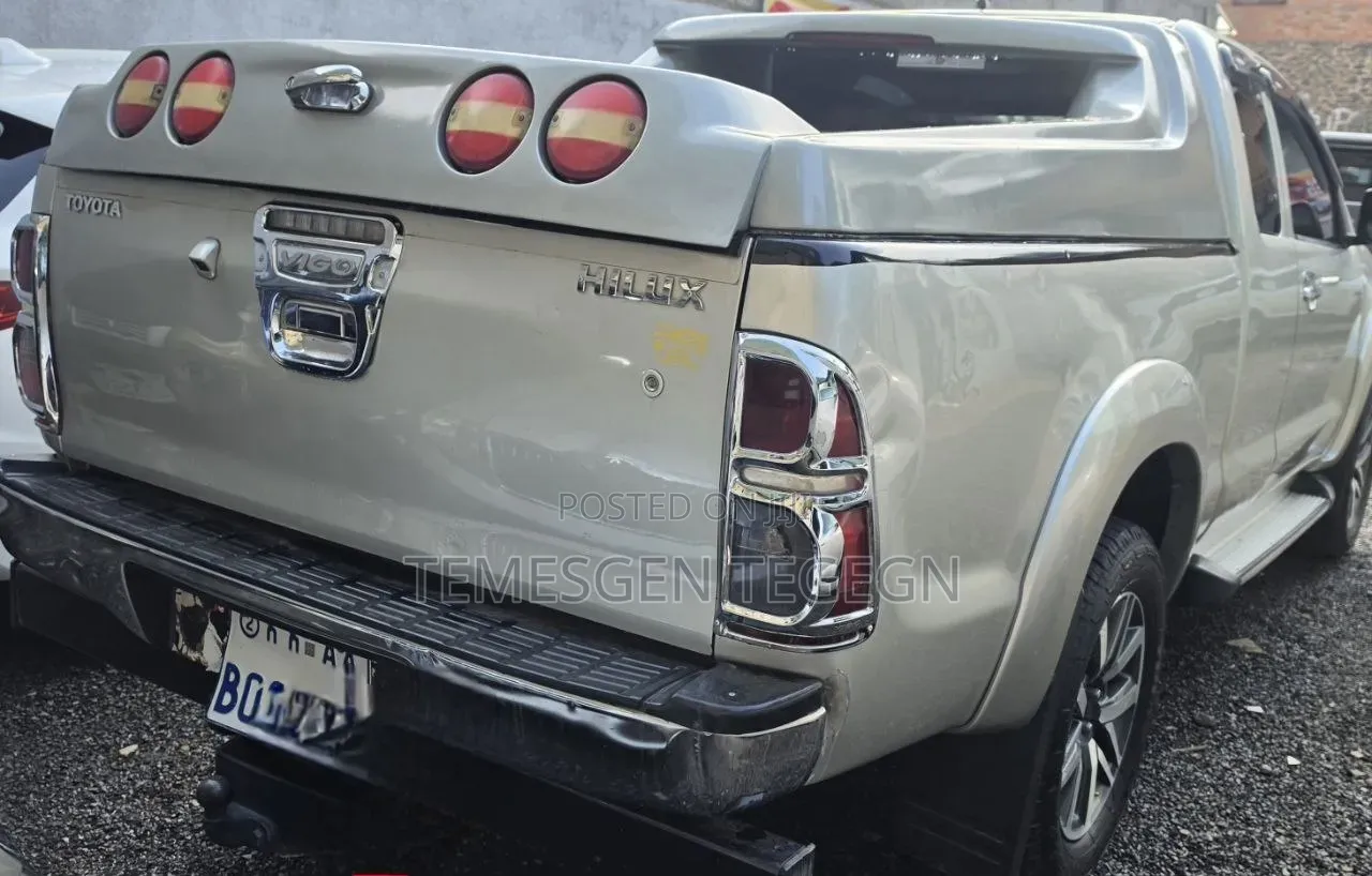 Toyota Hilux 2014