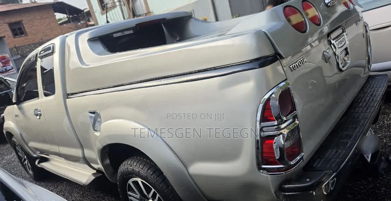 Toyota Hilux 2014