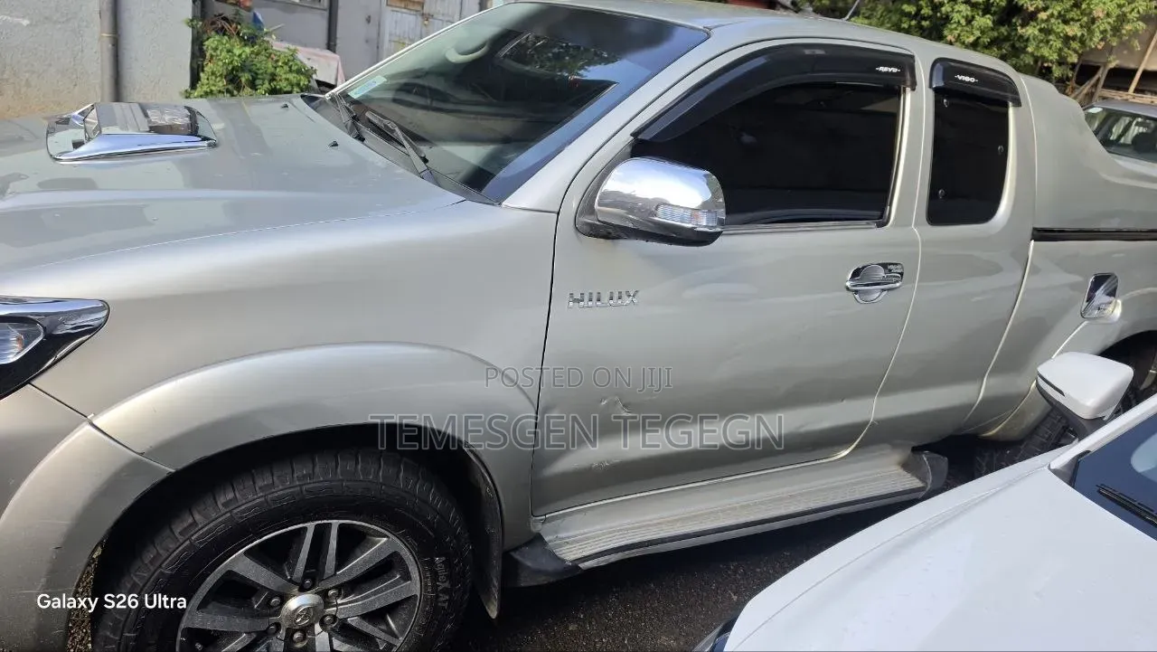 Toyota Hilux 2014