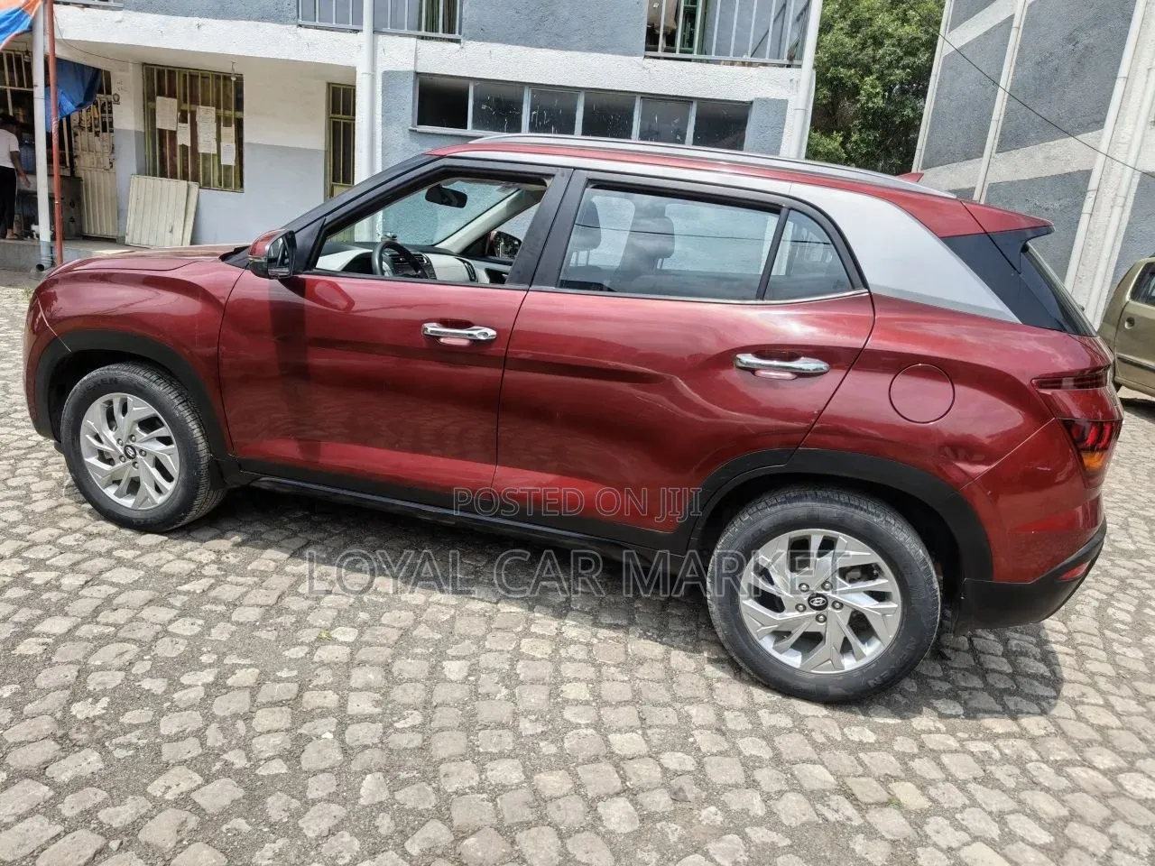 Hyundai Creta 2022 Red