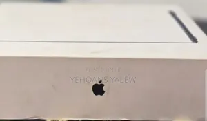 New Laptop Apple MacBook Air 2025 M4 16GB Apple M4 SSD 256GB