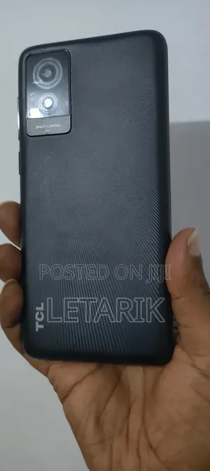 New TCL 501 32 GB Black