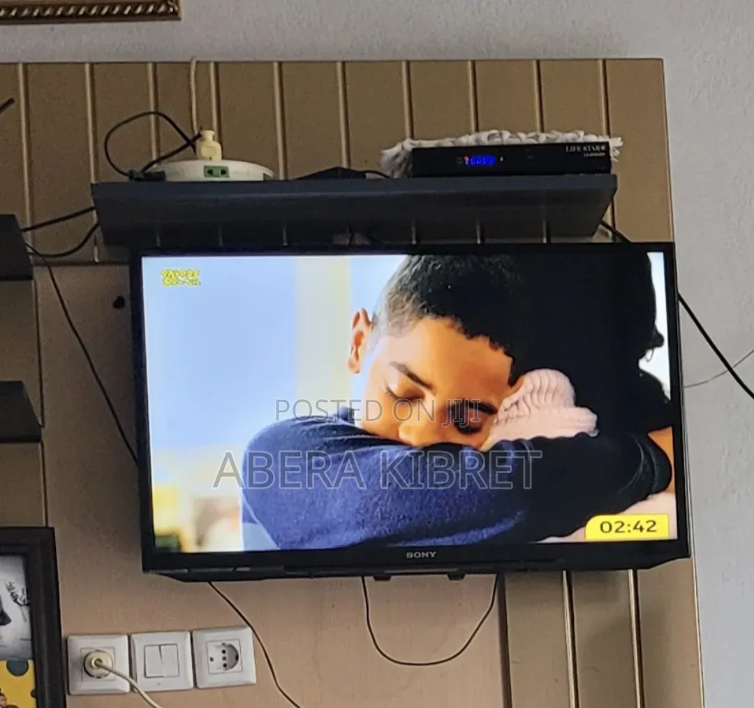 Samsung Tv 32 Inch+ Dicoder Life Style