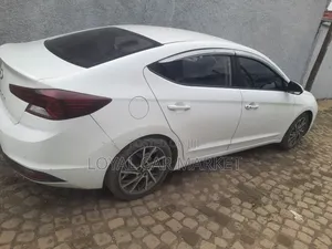 Hyundai Avante 2020 White