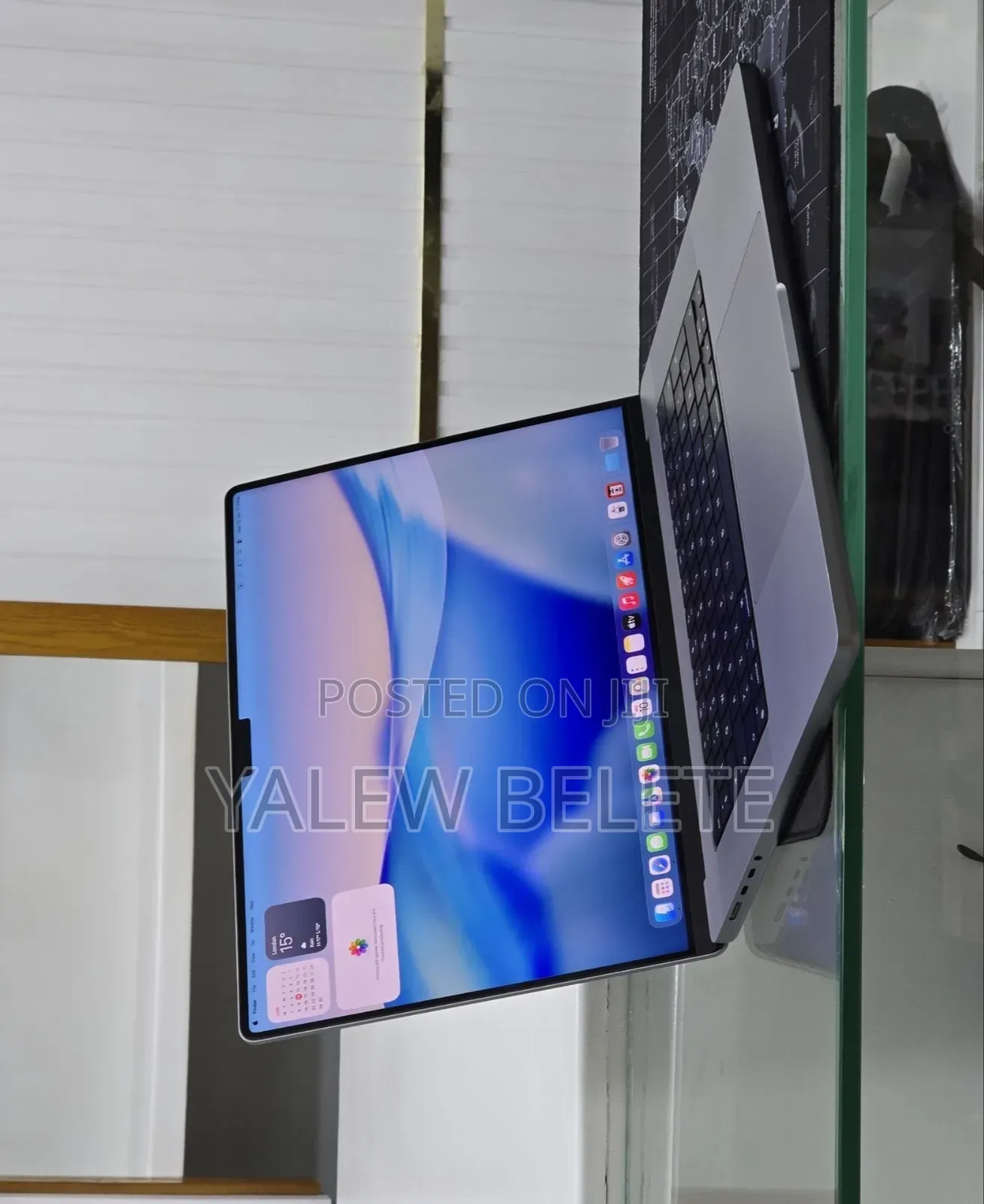 New Laptop Apple MacBook Pro 2021 M1 64GB Apple M1 Max SSD 1T