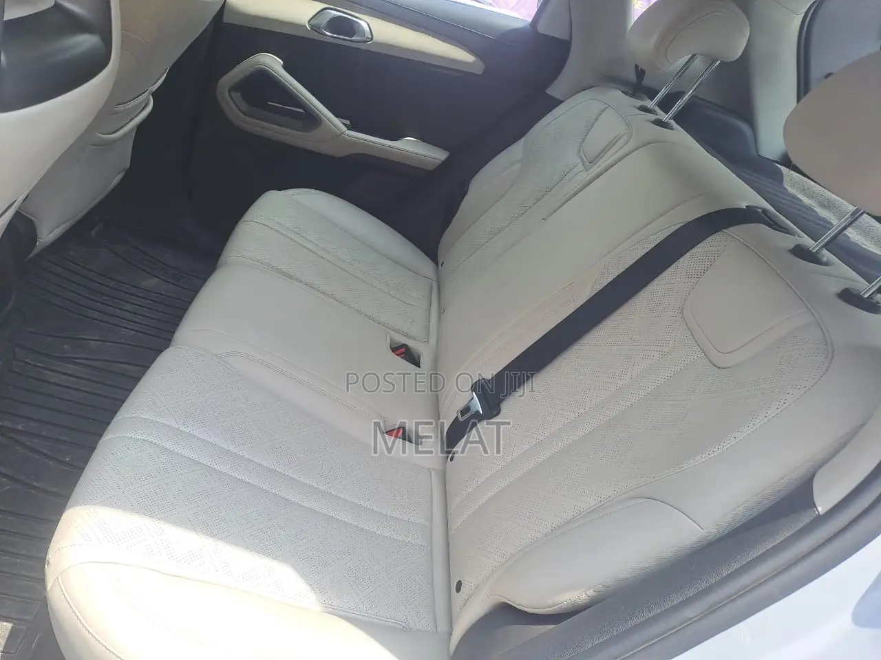 BYD Yuan Up 45 kWh FWD 2024 Ivory