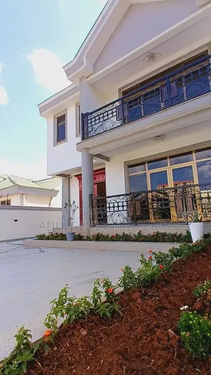 Furnished 6bdrm House in 4, Yeka for sale