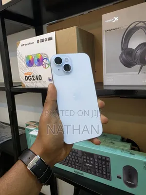 New Apple iPhone 15 128 GB White