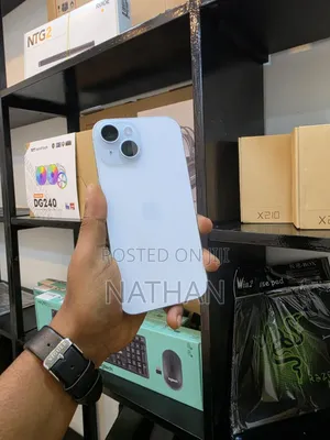 New Apple iPhone 15 128 GB White