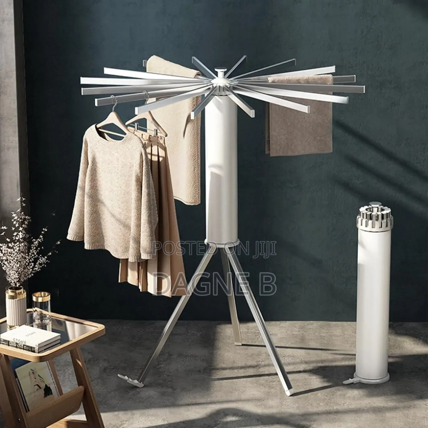 Foldable Octopus Tripod Clothes Drying Rack የሚተጣጠፍ ልብስ መደርደሪያ እና ማስጫ