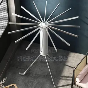 Clothe Rack Foldable Octopus Tripod የሚተጣጠፍ ልብስ መደርደሪያ እና ማስጫ