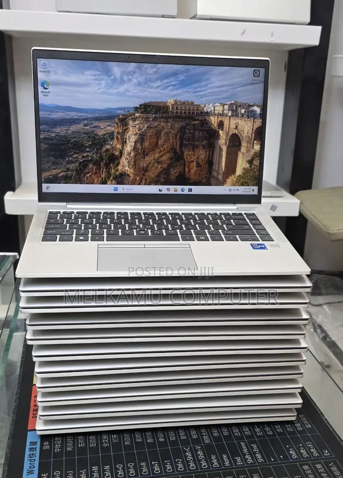 New Laptop HP EliteBook 840 G8 16GB Intel Core i7 SSD 512GB