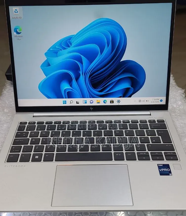 New Laptop HP EliteBook 830 G9 16GB Intel Core i5 SSD 512GB