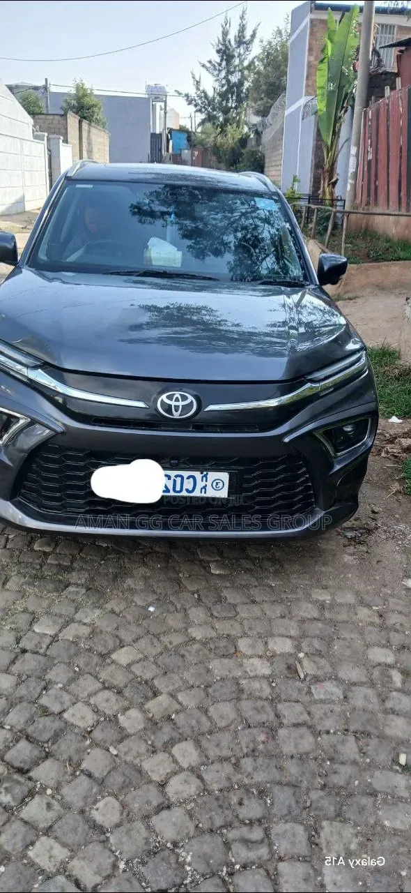 Toyota Urban Cruiser 2023 Gray