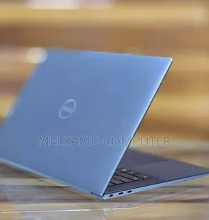 New Laptop Dell Precision 5540 16GB Intel Core i9 SSD 512GB