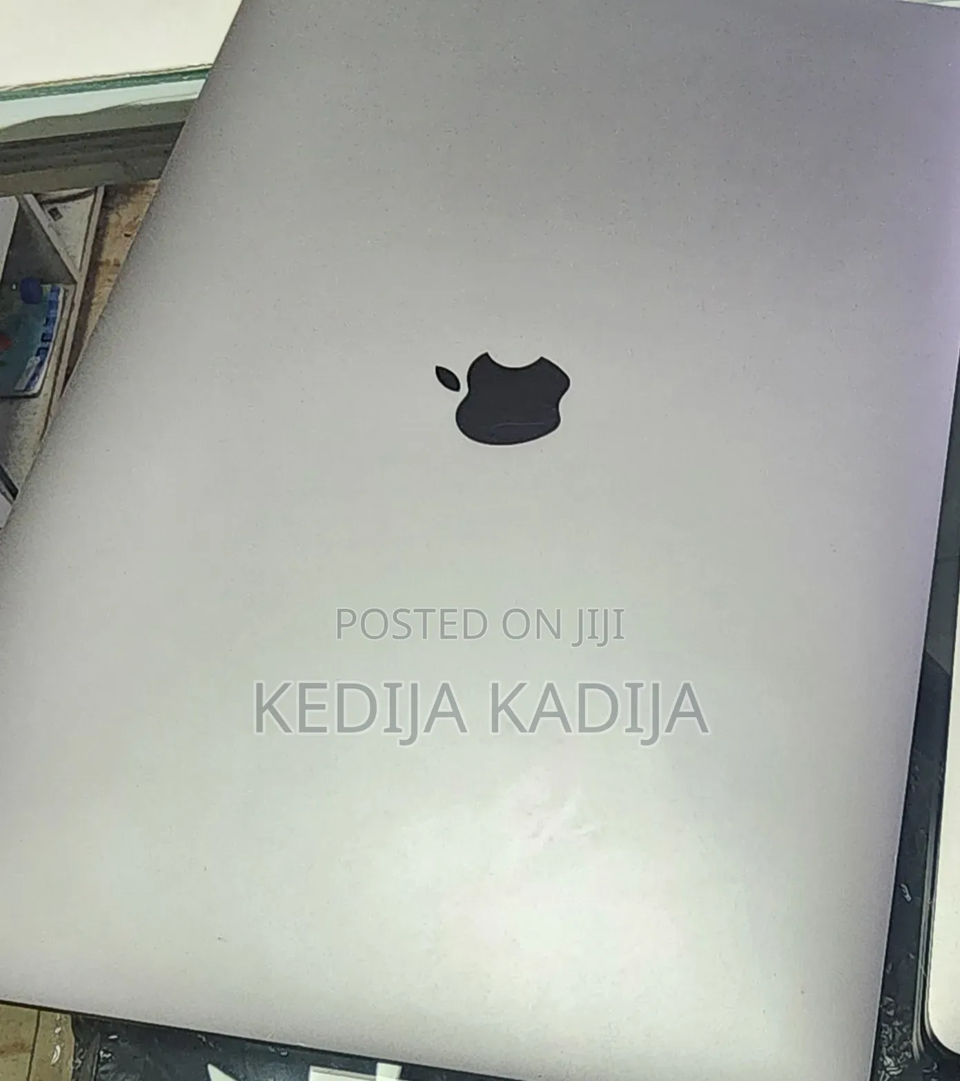 New Laptop Apple MacBook Pro 2019 16GB Intel Core i7 SSD 256GB