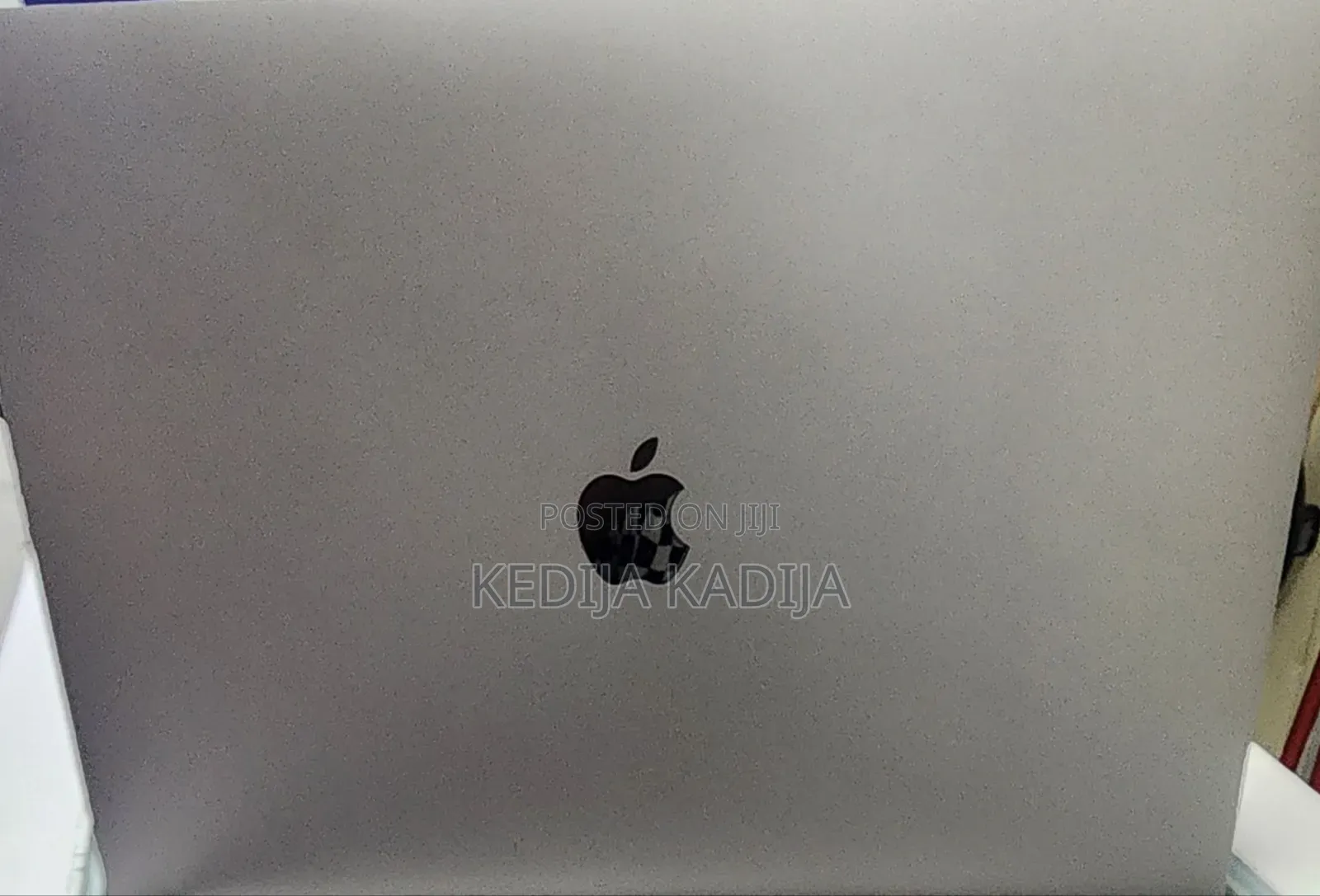 New Laptop Apple MacBook Pro 2019 16GB Intel Core i7 SSD 256GB