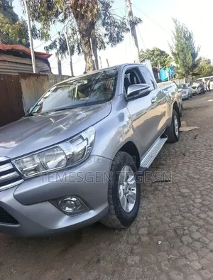 Toyota Hilux 2017 Silver