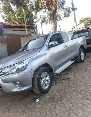Toyota Hilux 2017 Silver