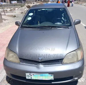 Toyota Platz 1.0 FWD 2001 Gray