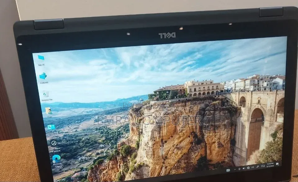 New Laptop Dell Latitude 5289 16GB Intel Core i7 SSD 512GB