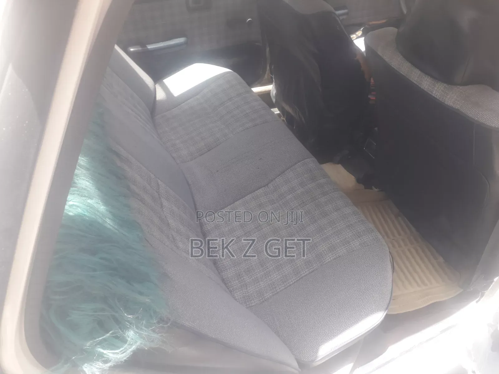 Toyota Corolla II 1986 Ivory
