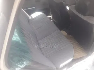 Toyota Corolla II 1986 Ivory