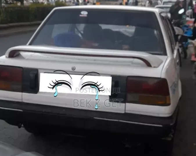 Toyota Corolla II 1986 Ivory
